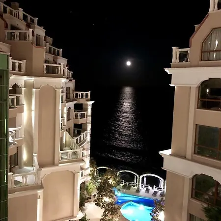 Ξενοδοχείο με διαμερίσματα La Golden Sands