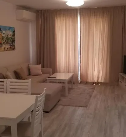 La Ξενοδοχείο με διαμερίσματα Golden Sands