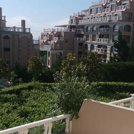 La Ξενοδοχείο με διαμερίσματα 4*