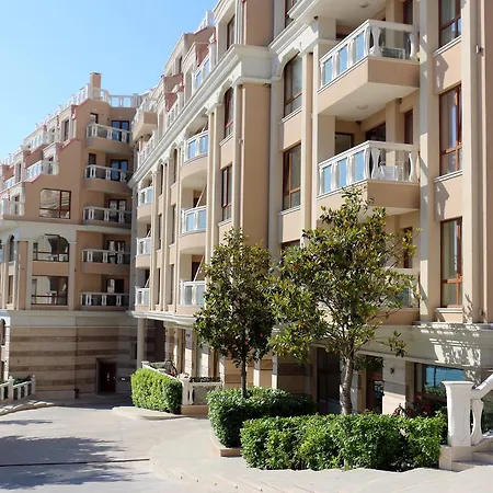 La Ξενοδοχείο με διαμερίσματα