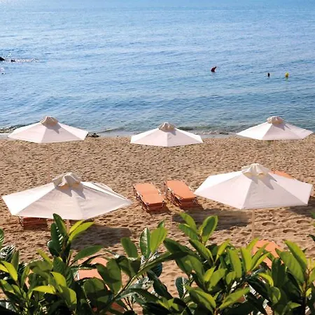 La Ξενοδοχείο με διαμερίσματα 4*